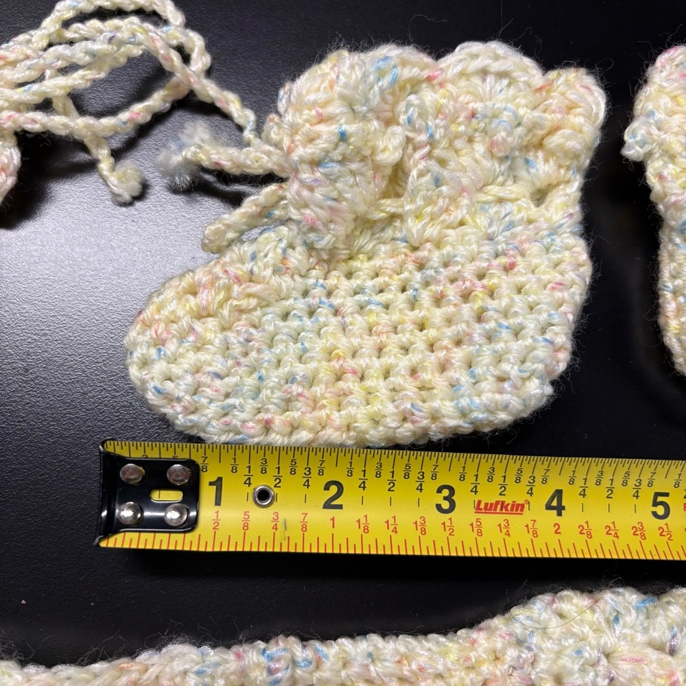 Handmade Crochet Baby Set in Pastel - Picture 3 of 7