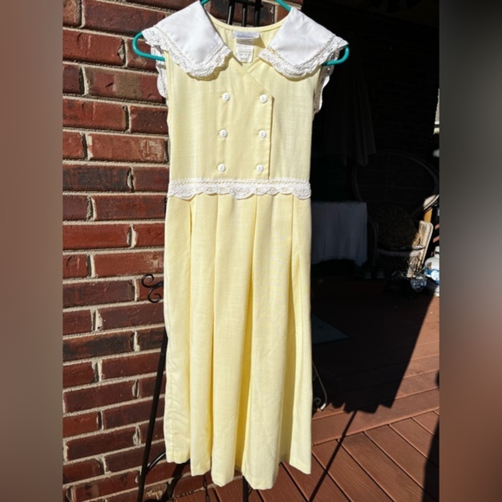 Charming Yellow Kids Dress vintage