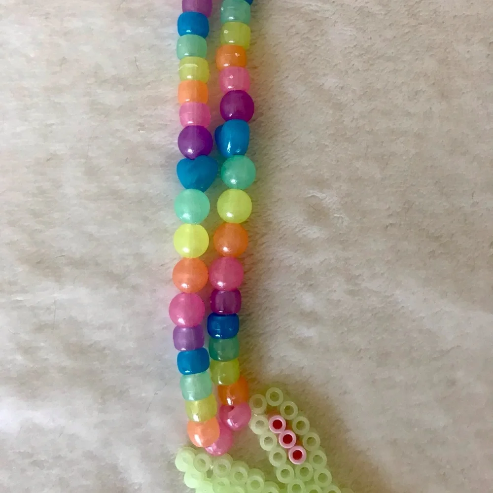 Neon UV BunBun bunny beaded necklace toy - Picture 5 of 8