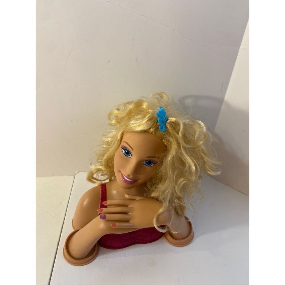 Barbie doll beauty head Make Me Pretty Cosmetology‎