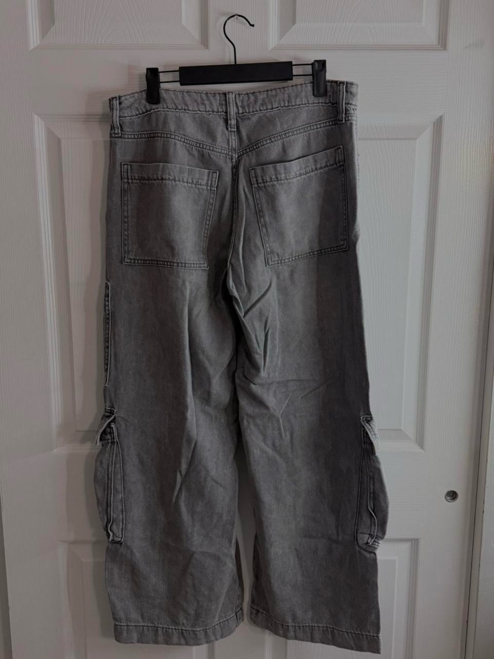 wild fable Gray Cargo Pants with Utility Pockets - Picture 3 of 4