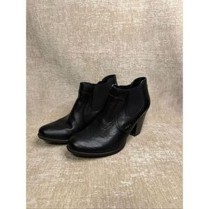 B.O.C Women's Leather Lug Sole Block Heel Chelsea Ankle Bootie Black Size 6.5
