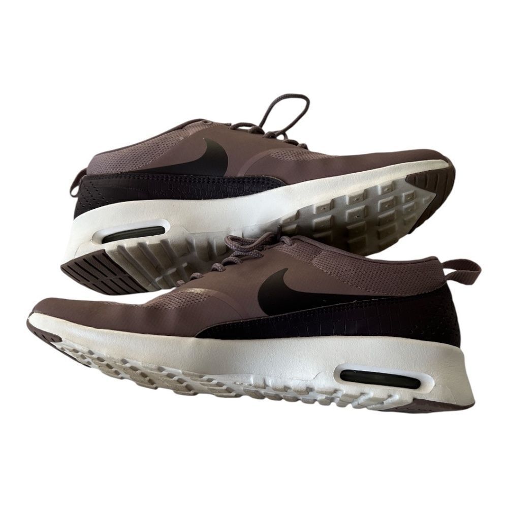 Nike Women’s Air Max Thea Taupe Grey size 10