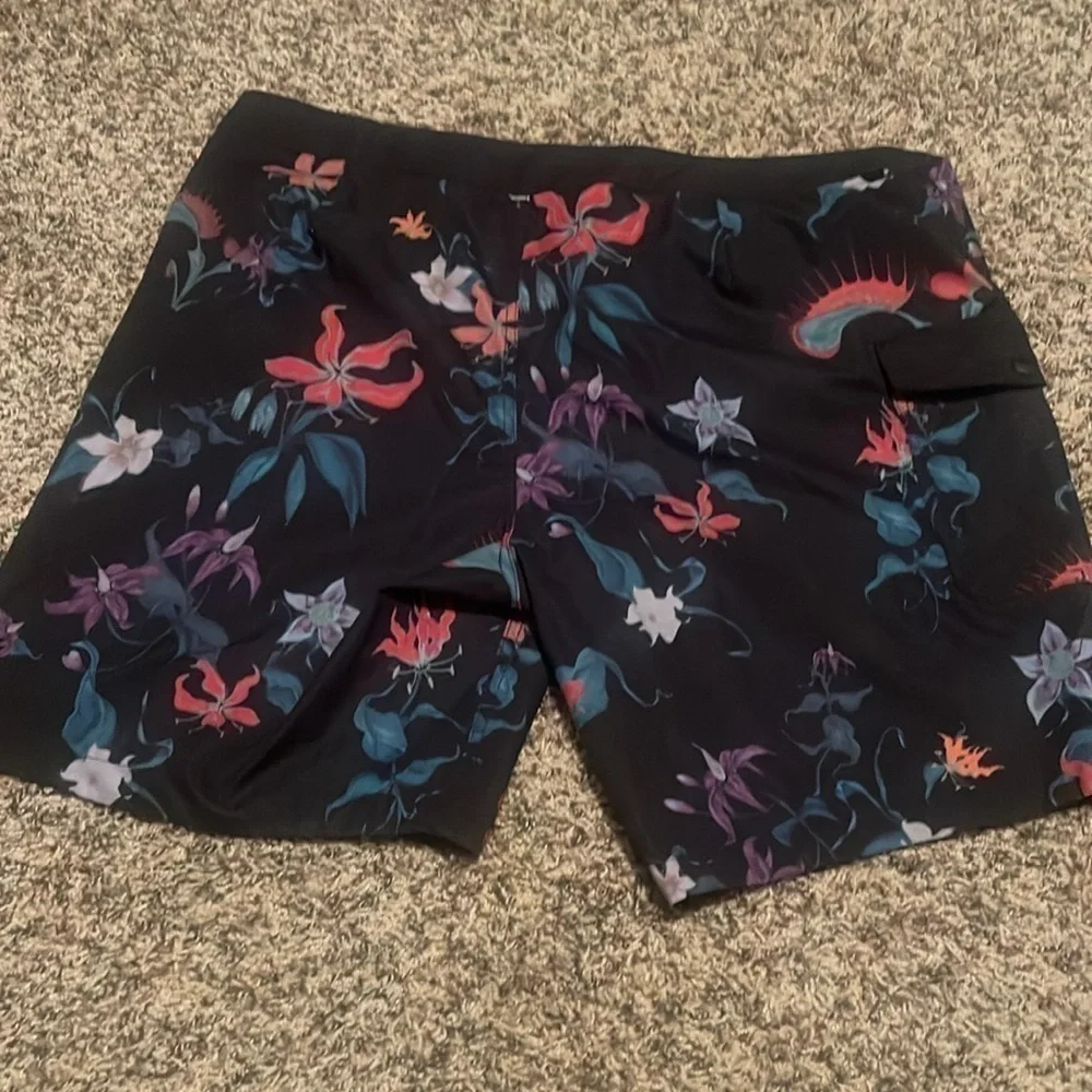 Vans boardshorts NWT - Picture 2 of 5
