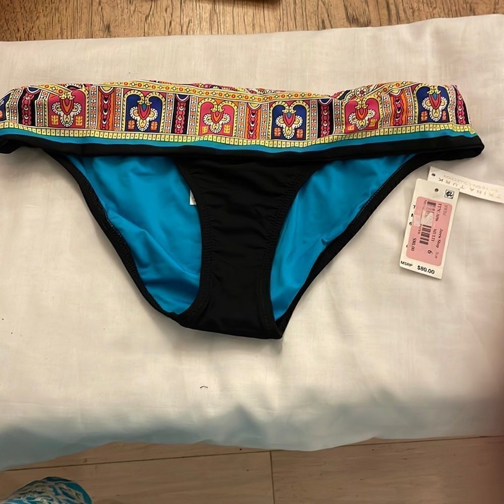 TRINA TURK BIKINI BOTTOM. NEW - Picture 1 of 8