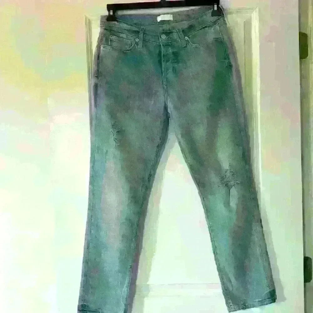 7 For All Mankind Jeans. Distressed. Size 27. NWOT.