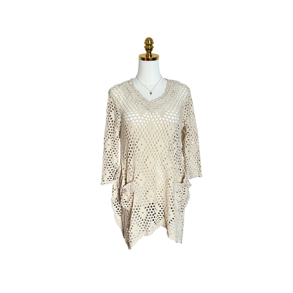 Sand & Spirit Beige Crochet Knit Tunic Top V-Neck Sharkbite Hem‎ Womens Medium