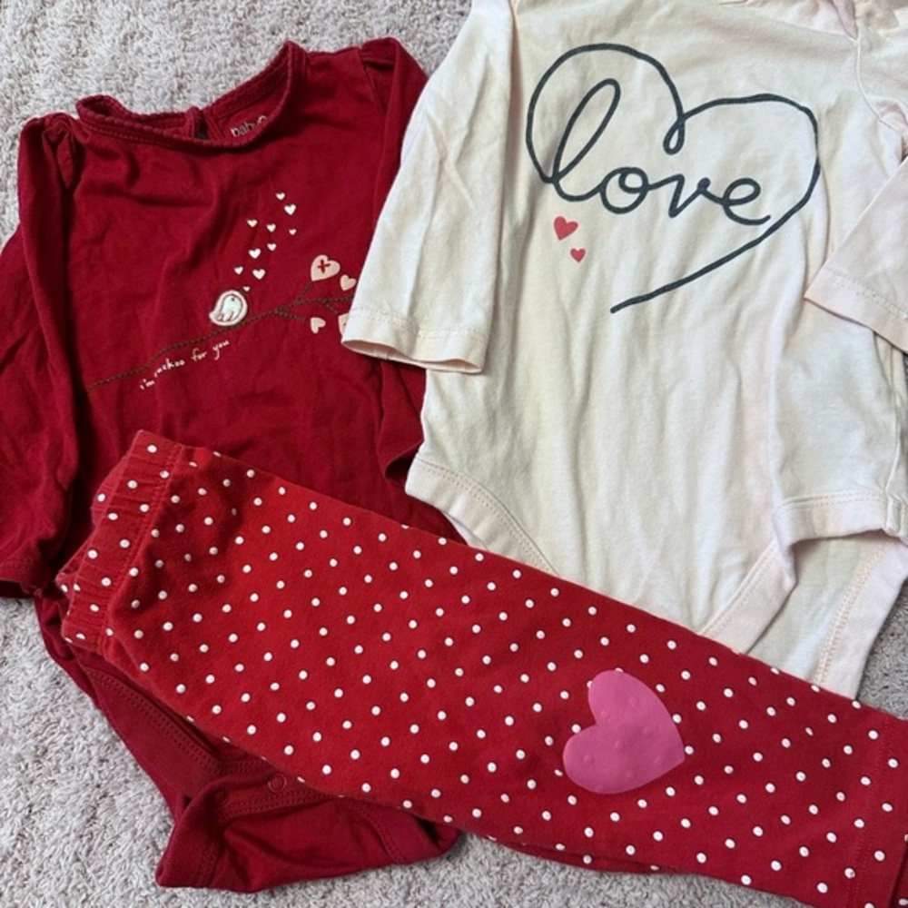 Baby Gap 3 Piece Outfit Set 9-12M Heart Leggings & Bodysuits