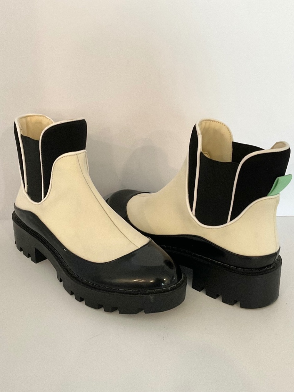 ZARA Chelsea Chunky Lug Sole  Boots Black/ Off White Size EU 39