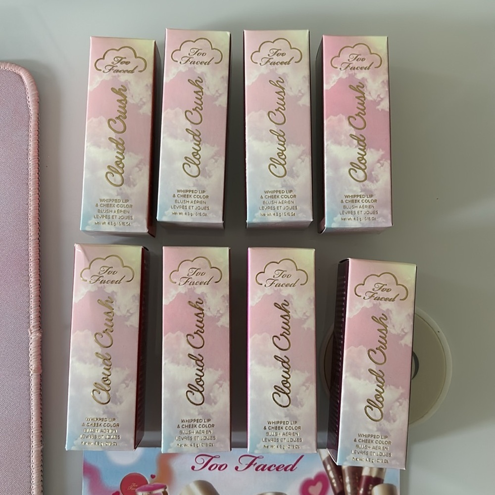 Too Faced Cloud Crush super candy clouds - Picture 2 of 5