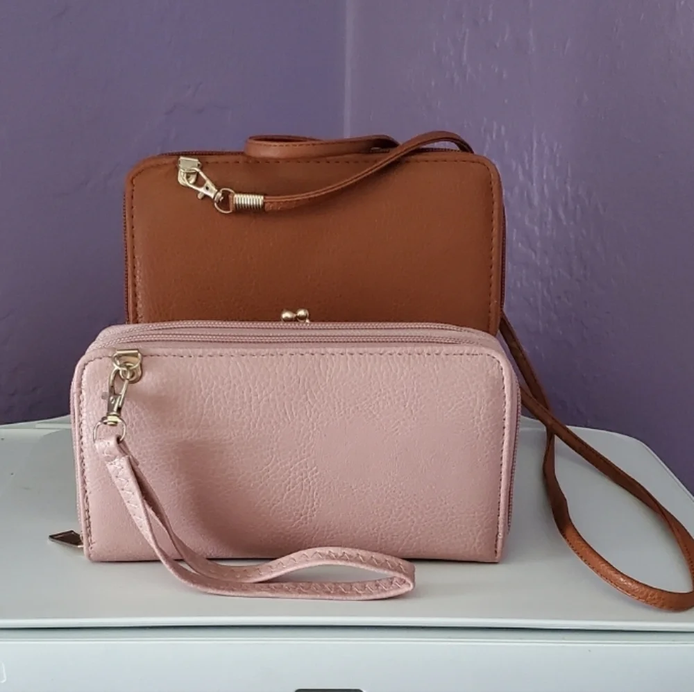 Crossbody Wallet or Wristlet - Picture 2 of 7