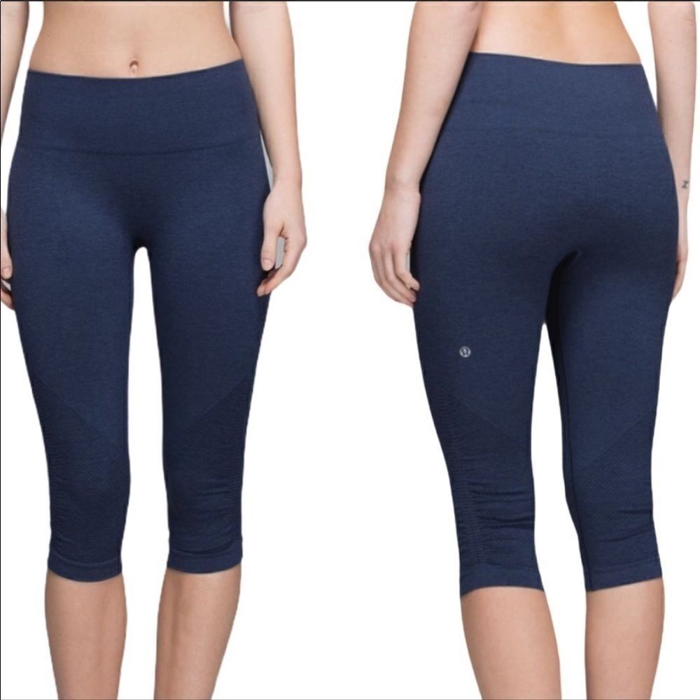 Lululemon In the Flow Crop II - Picture 2 of 12