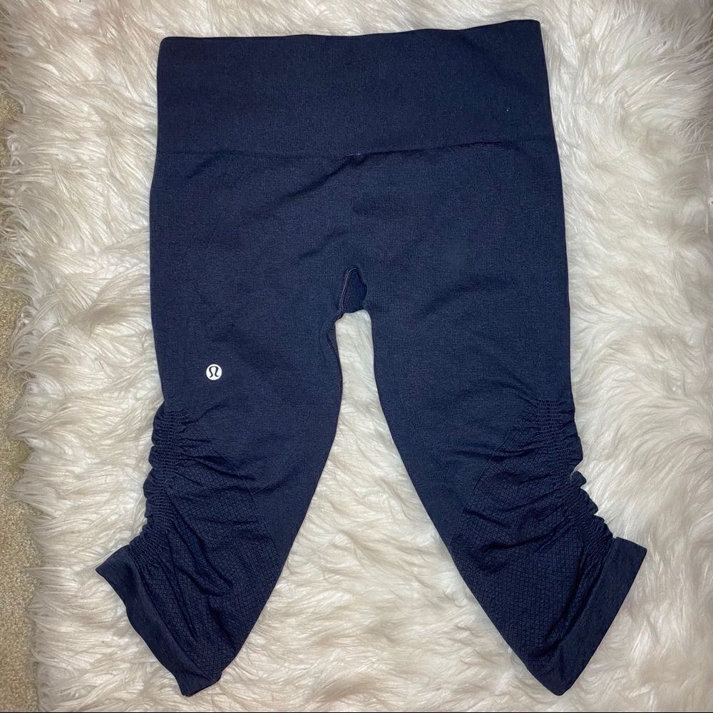 Lululemon In the Flow Crop II - Picture 8 of 12