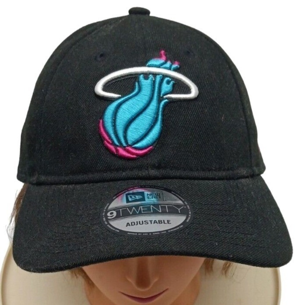 New Era Black Miami Heat Item of The‎ Game Hat Cap Adult Adjustable, Pre-owned