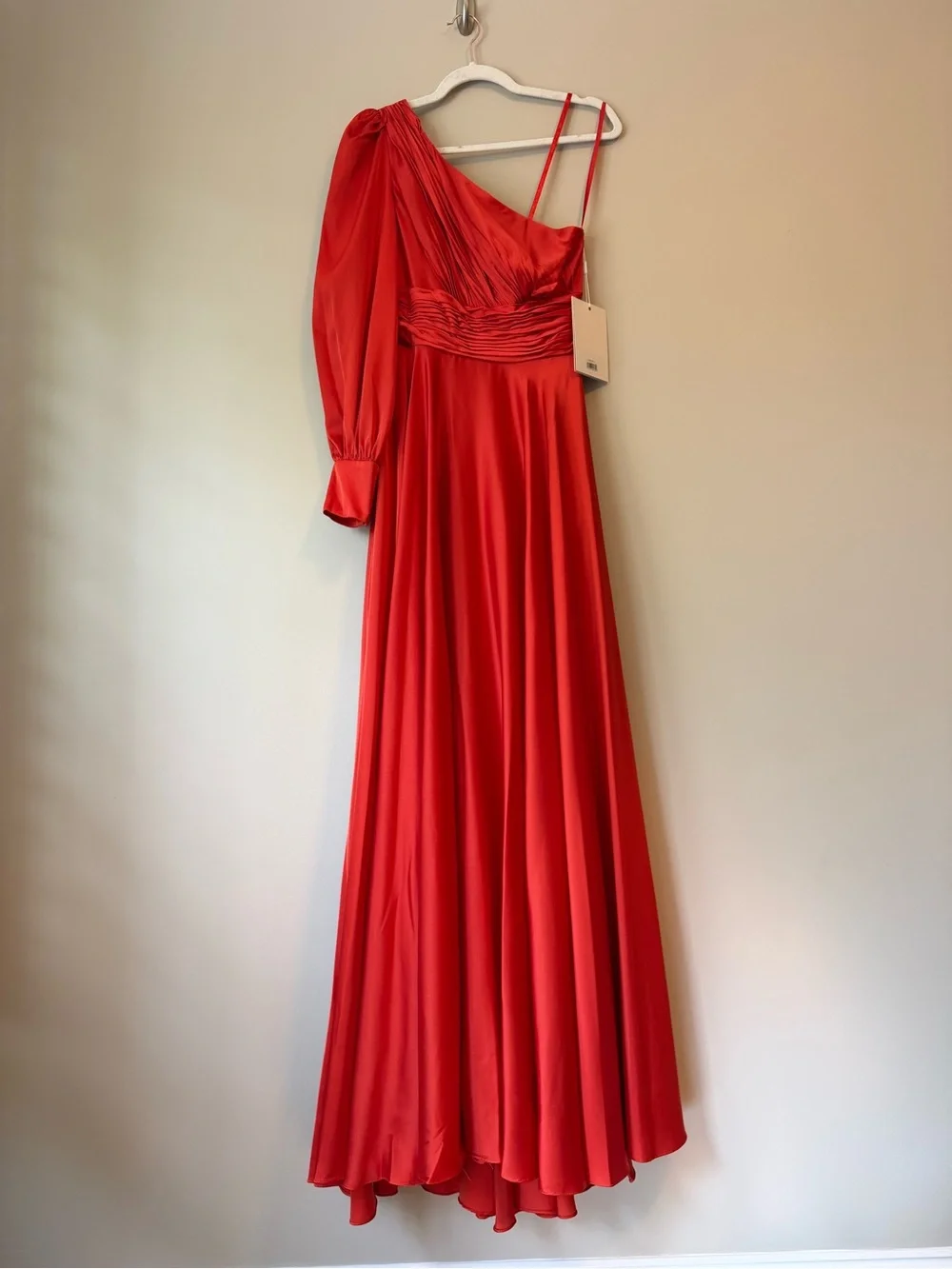 NWT Mac Duggal 67866 Spice One Shoulder Bishop Sleeve Charmeuse Gown Size 4 - Picture 4 of 5