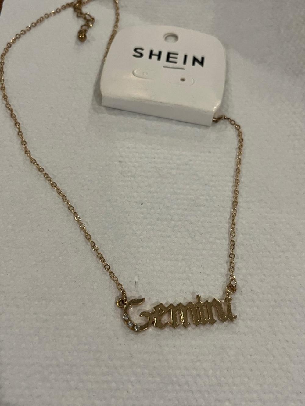 SHEIN Gold 'Gemini' Script Nameplate Necklace with Crystal Accent