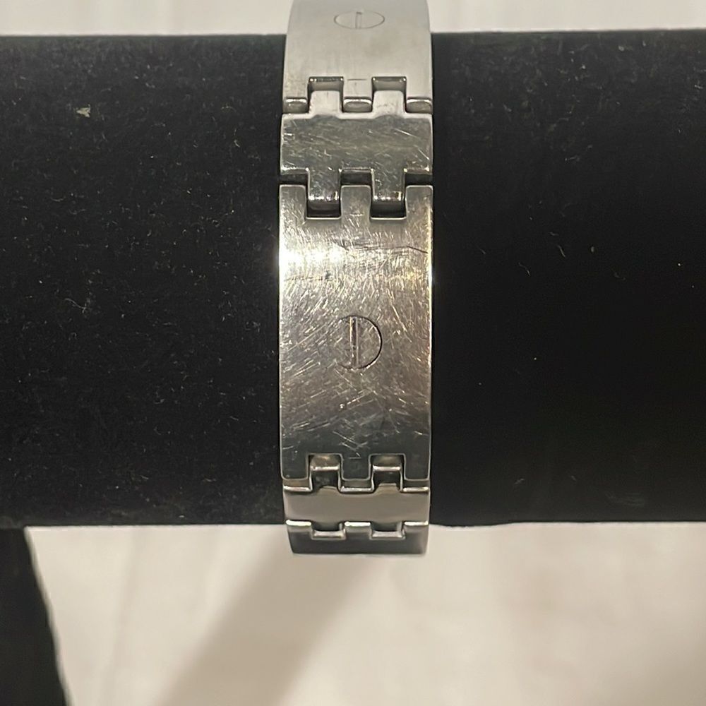 Metal bracelet 