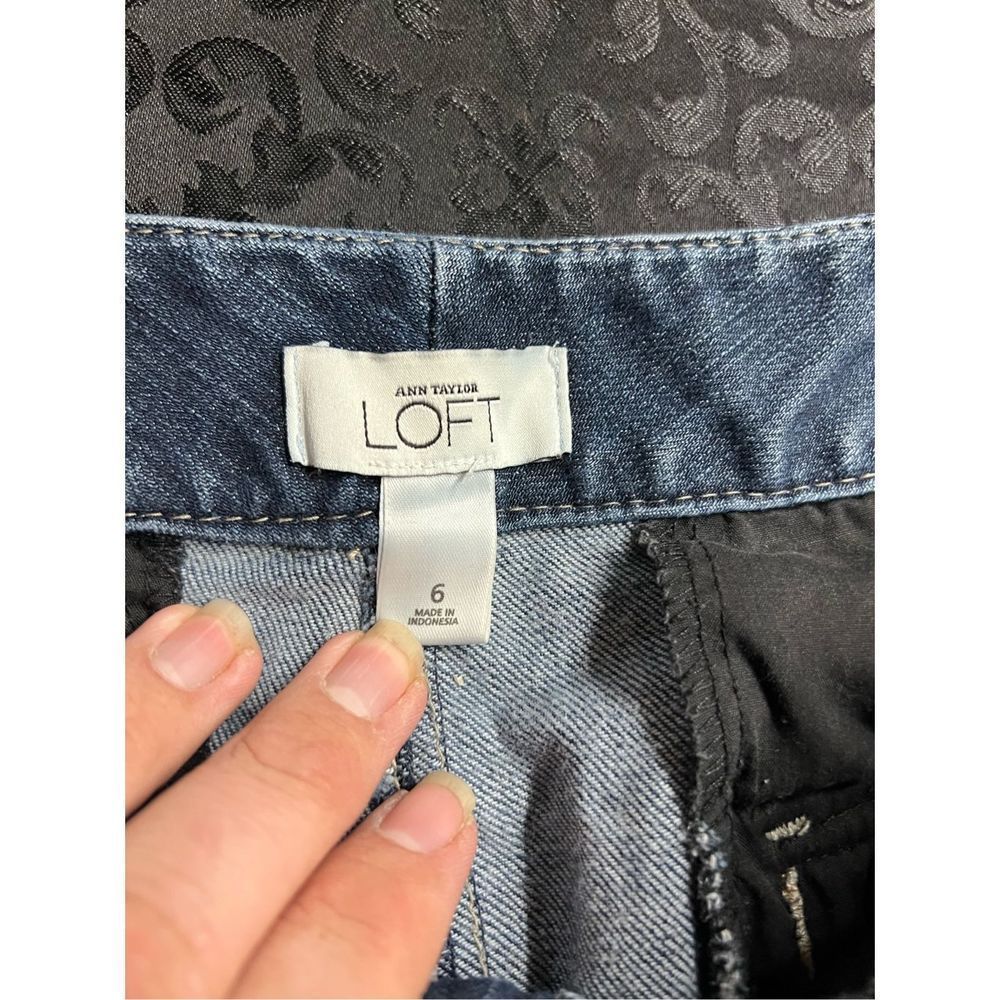 Ann Taylor LOFT Women's Cute Boot Cut Large Side Buttons Jeans Size 6 - Picture 12 of 14