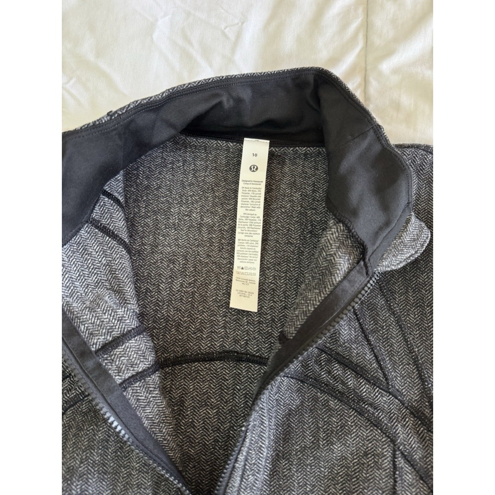 New Lululemon Herringbone Define Jacket Sz 10 Cropped Full Zip HHDB BLACK - Picture 7 of 10