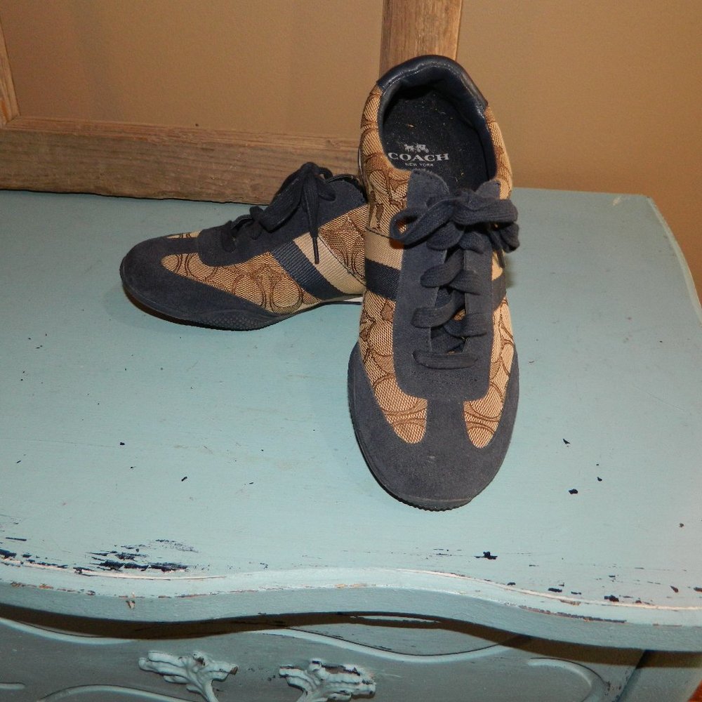 Coach Kelson Jacquard Sneaker Size 6B