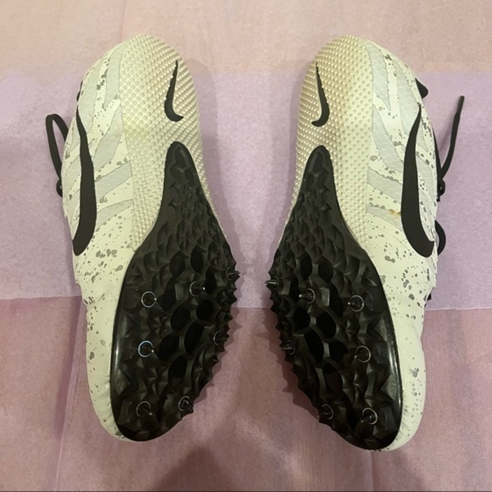 Nike Cleats Nike Cleats - Picture 3 of 6