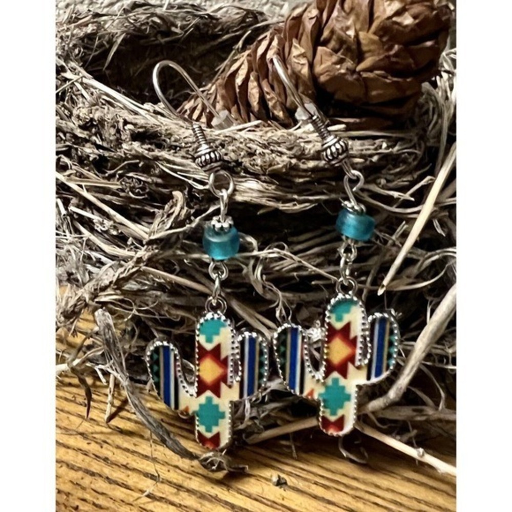 Fun Silver Tone Cactus Enamel Turquoise Green Bead Dangle Earrings Handmade NEW - Picture 2 of 6
