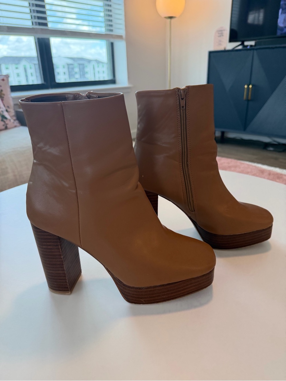Madden Girl Autumn Platform Bootie - Picture 2 of 6