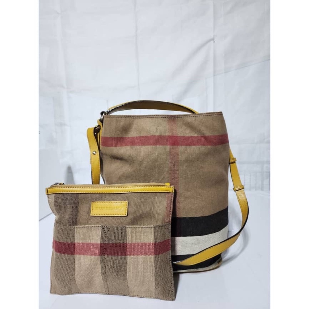 Authentic BURBERRY Canvas Mega Check Medium Ashby Hobo Saddle Bag Yellow/Beige