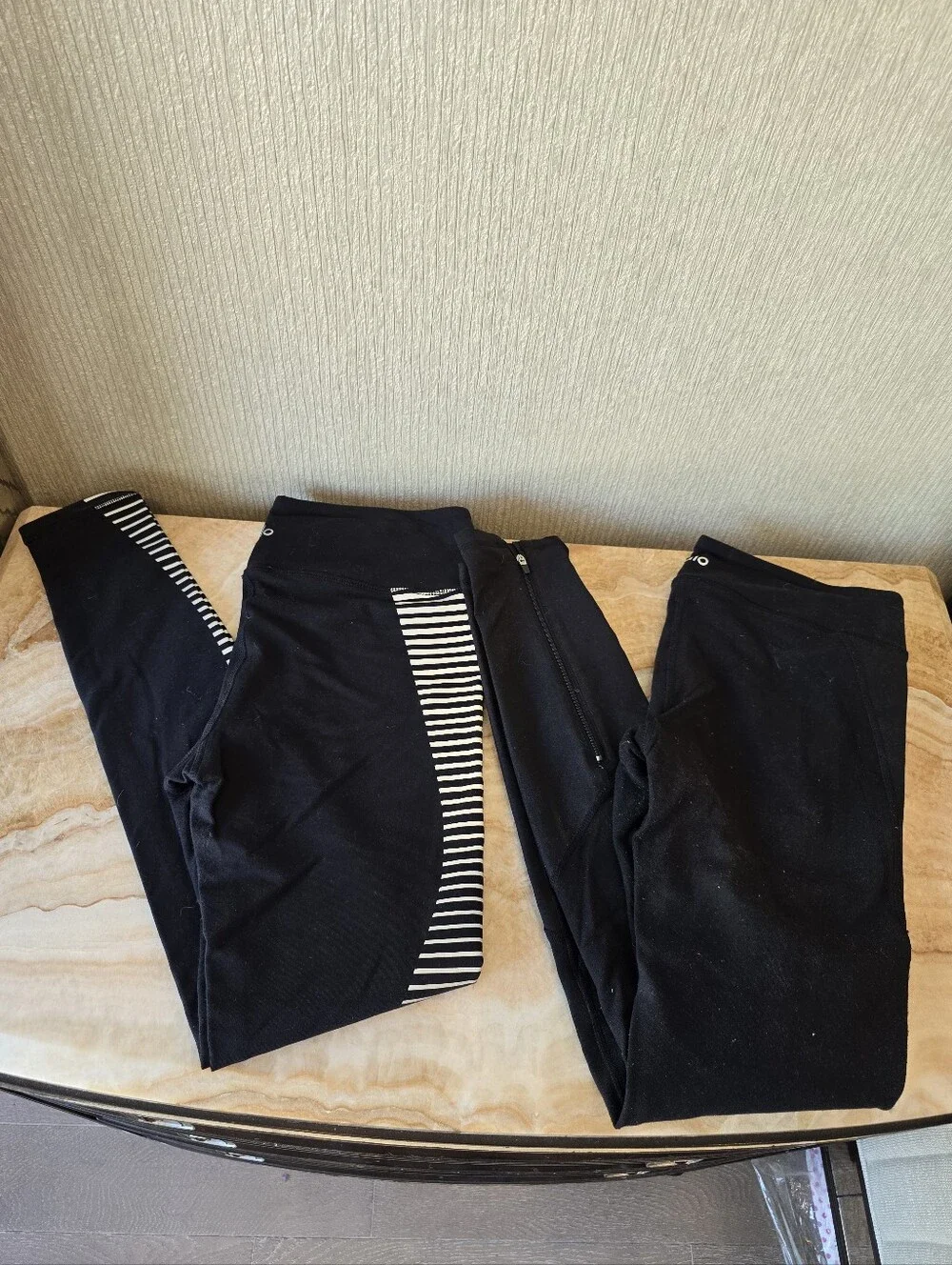 Alo Bundle Leggings Alp Legging - Picture 1 of 15