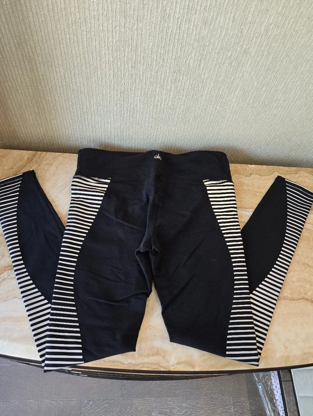 Alo Bundle Leggings Alp Legging - Picture 2 of 15