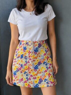 Tommy Hilfiger Floral Skirt Women's Size 8 Back Pocket Knee Length Boho Style