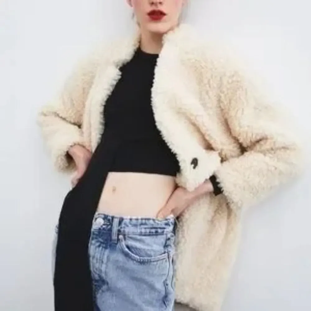 Zara Women's Cream Teddy Jacket - Picture 2 of 16