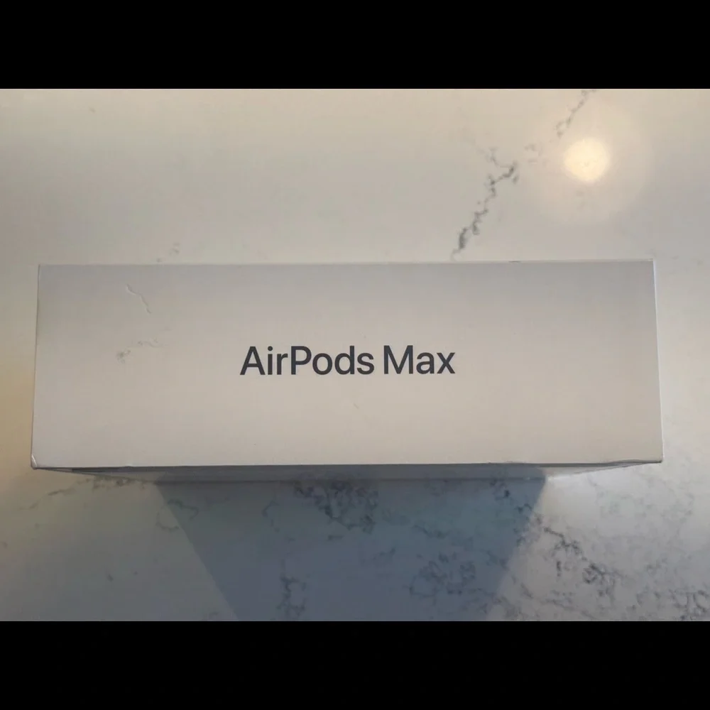 APPLE AirPods Max with SmartCase - Picture 1 of 7