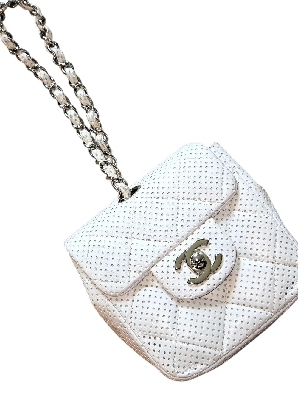 Chanel White Quilted Crossbody Bag with Silver Chain - Picture 14 of 16