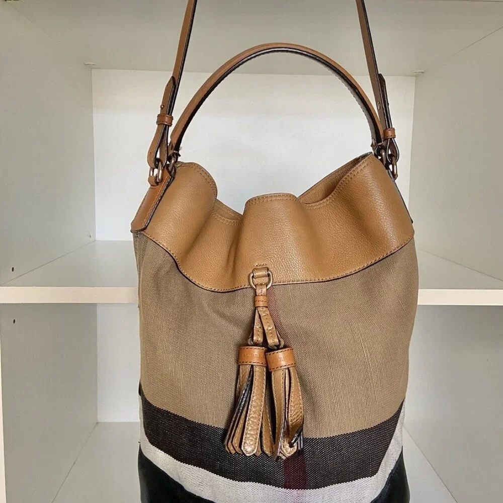 Burberry Ashy Bucket Bag Tassels, Plaid, Leather, Detachable Crossbody Strap EUC - Picture 3 of 14