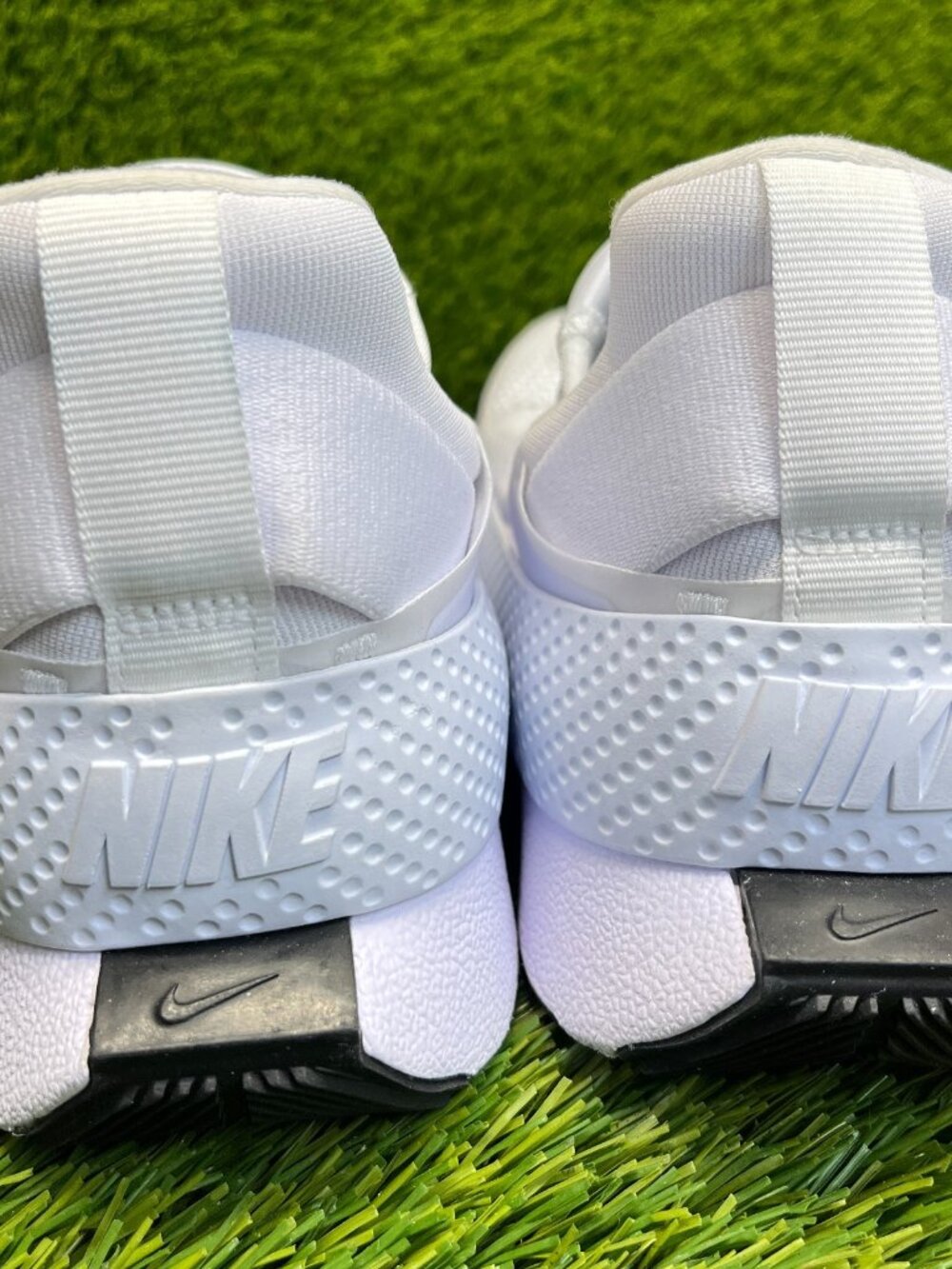 Nike Go FlyEase Womens Size 6.5 White Black Athletic Walking Shoes Sneakers - Picture 6 of 10