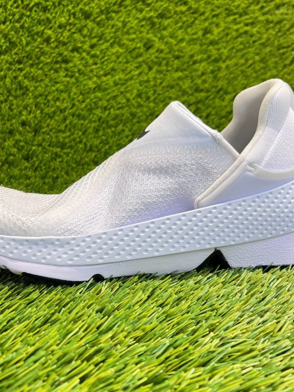 Nike Go FlyEase Womens Size 6.5 White Black Athletic Walking Shoes Sneakers - Picture 2 of 10