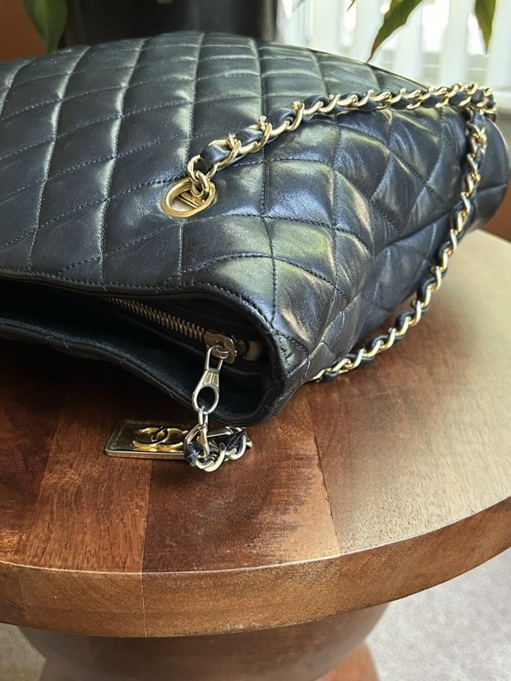 CHANEL Quilted Lambskin Shoulder Bag, Black - Picture 13 of 16
