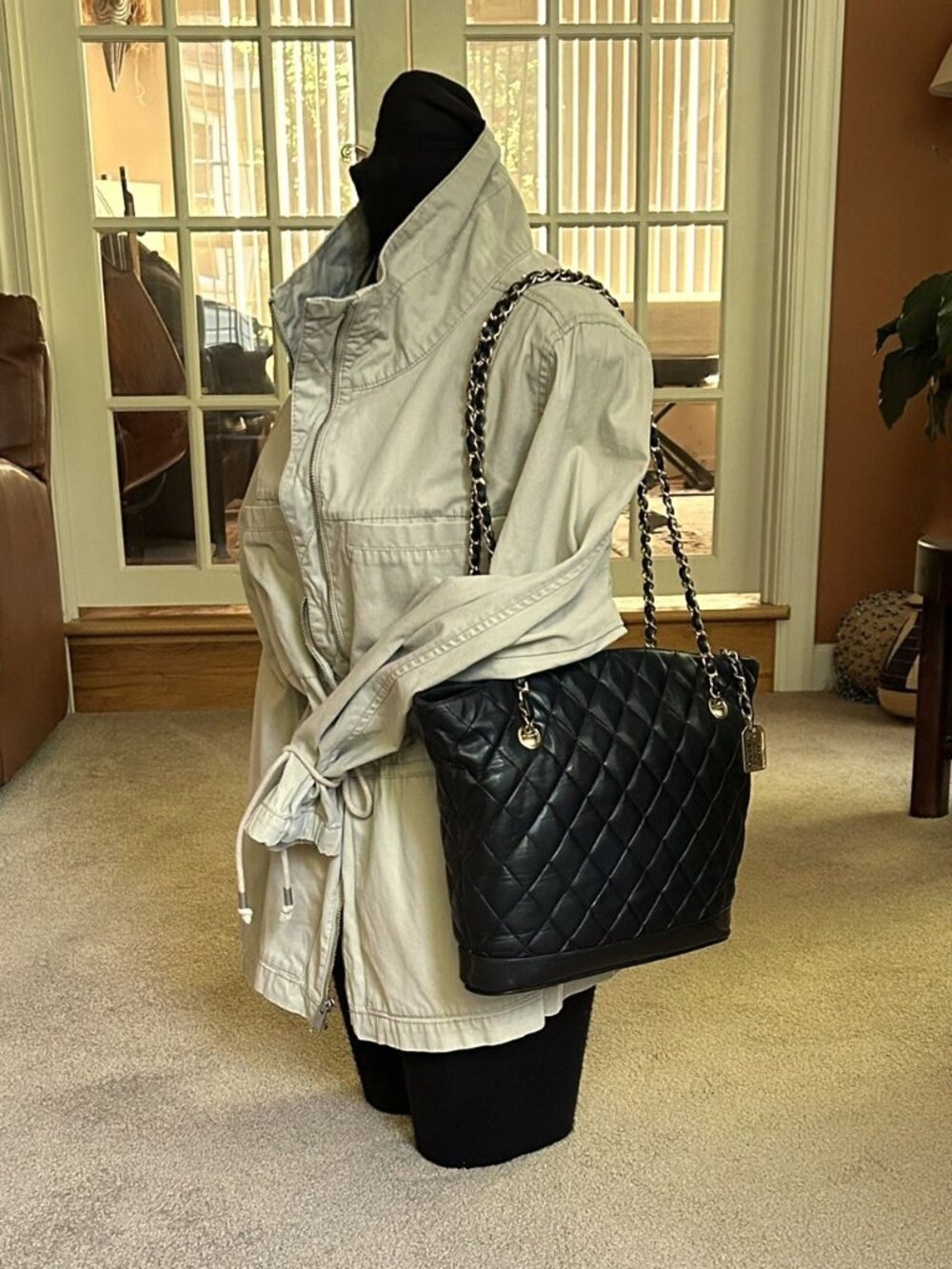 CHANEL Quilted Lambskin Shoulder Bag, Black - Picture 2 of 16