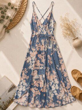 ASTR The Label Floral Wrap Midi Dress – Blue & Blush Pink – Size Large