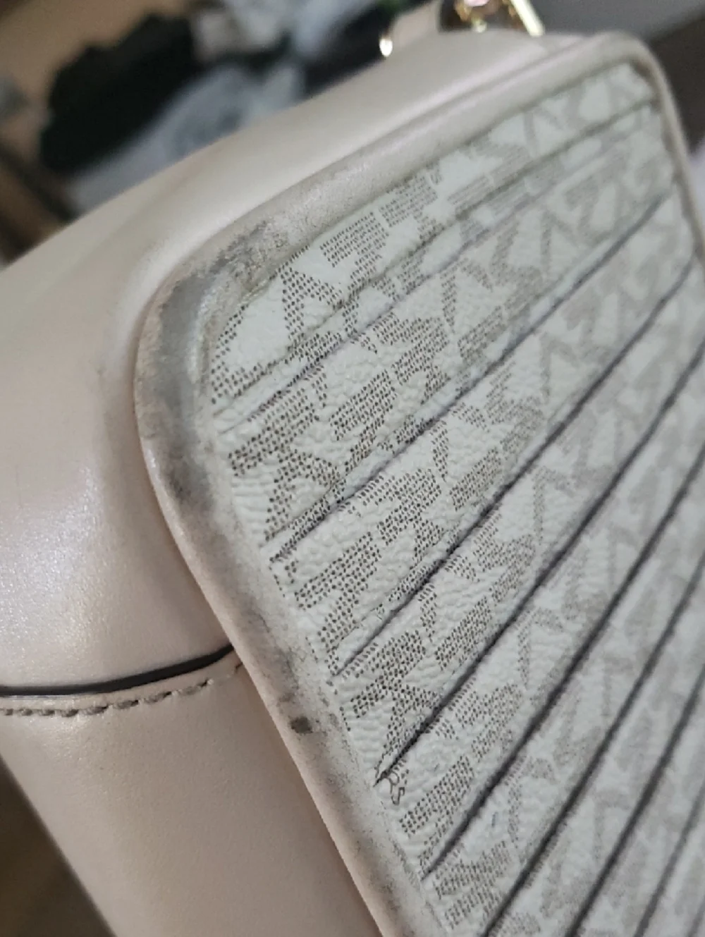 Michael Kors Crossbody - Picture 15 of 16
