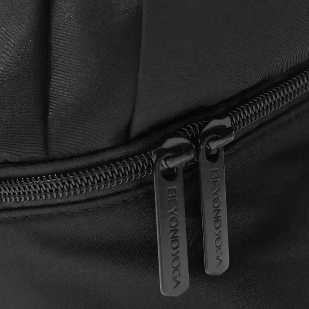Beyond yoga black convertible gym bag NWT NIB - Picture 4 of 9