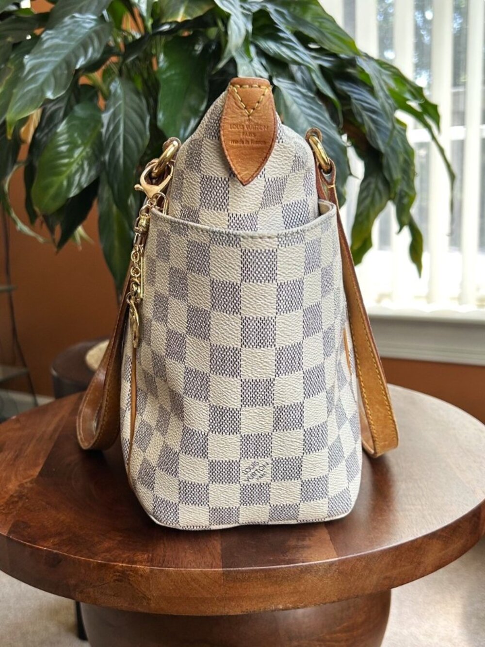 LOUIS VUITTON Damier Azur Totally PM Tote - Picture 5 of 16
