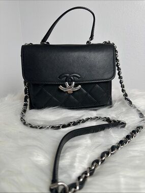 💯Authentic Chanel Mini Flap Bag Black Lambskin Silver Hardware Crossbody🍀