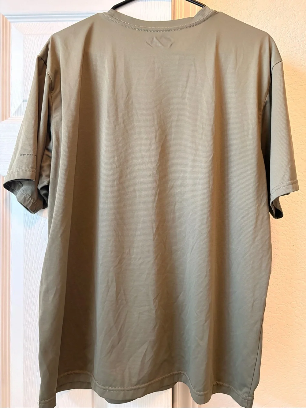 Columbia Short Sleeve Performance Tee in Olive Green - Picture 3 of 3