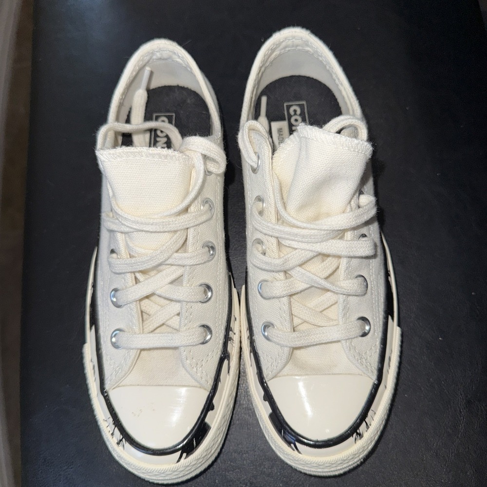 Converse Chuck Taylor All Star Women's Low Top Off White/Black Sz 5