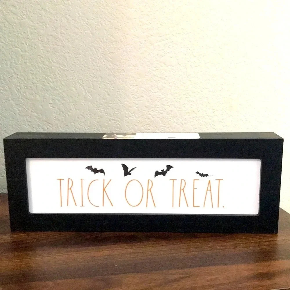 Rae Dunn Trick or Treat Sign