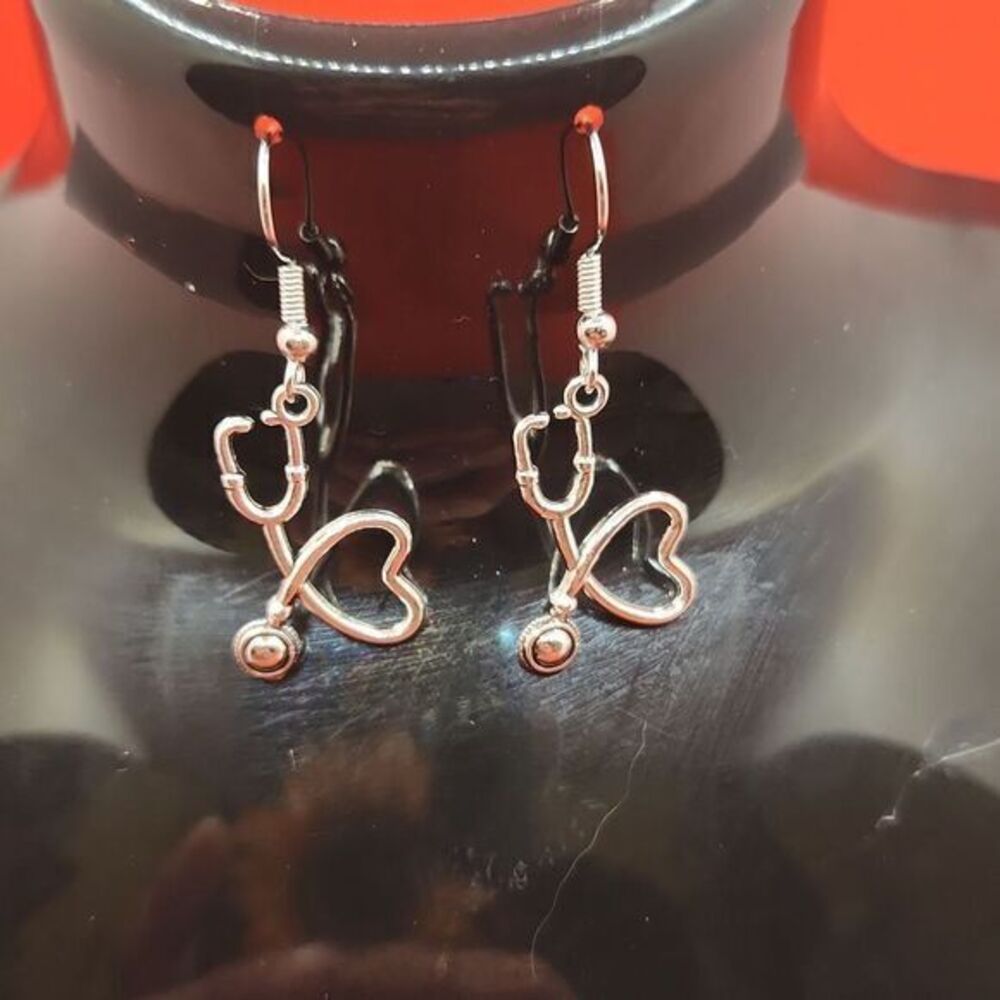 Stethoscope Heart Womens‎ Nursing Medical Field Doctor Silver Dangle Earrings - Picture 4 of 5