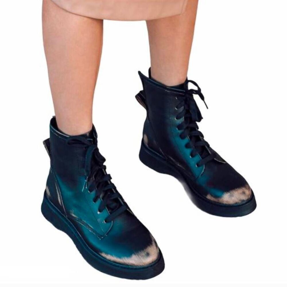 Steve Madden Farley distressed black leather lace up combat moto boots womens 6
