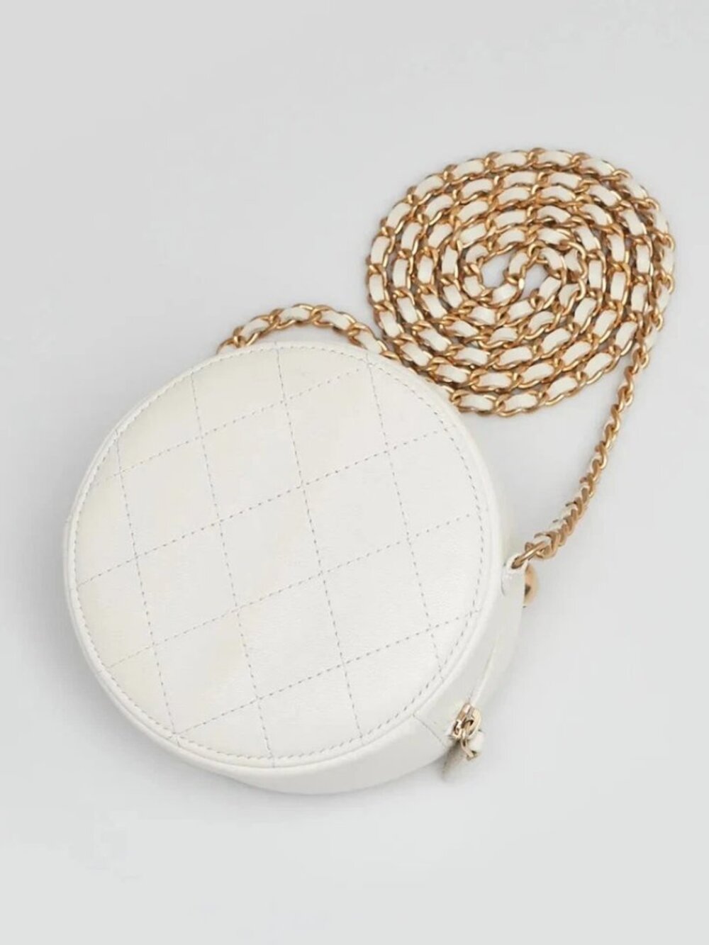 Chanel White Quilted Lambskin Leather Pearl Round Clutch with Chain Bag - Picture 3 of 11